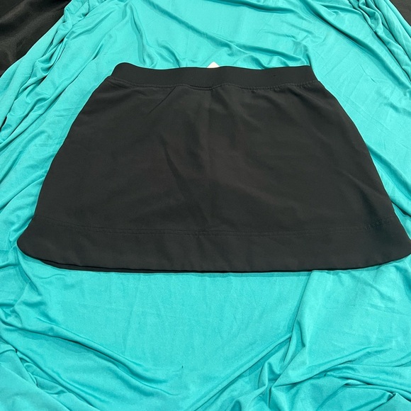32 Degree Ladies Skort Black Size Small Like New - Picture 2 of 4